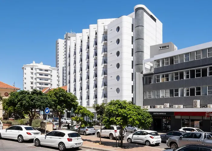 508 The Flamingo Central Netflix Aircon